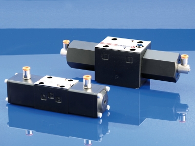 Pneumatic operated directional valves